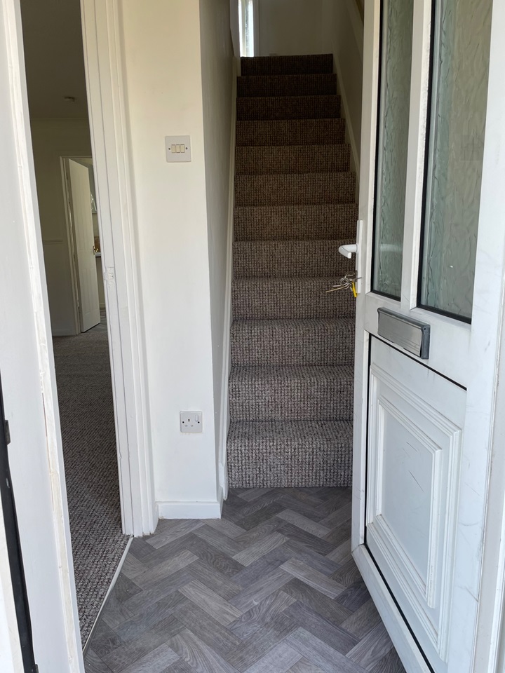 Swansea 2 Bed SemiDetached House, Morriston, SA6 To Rent Now for £