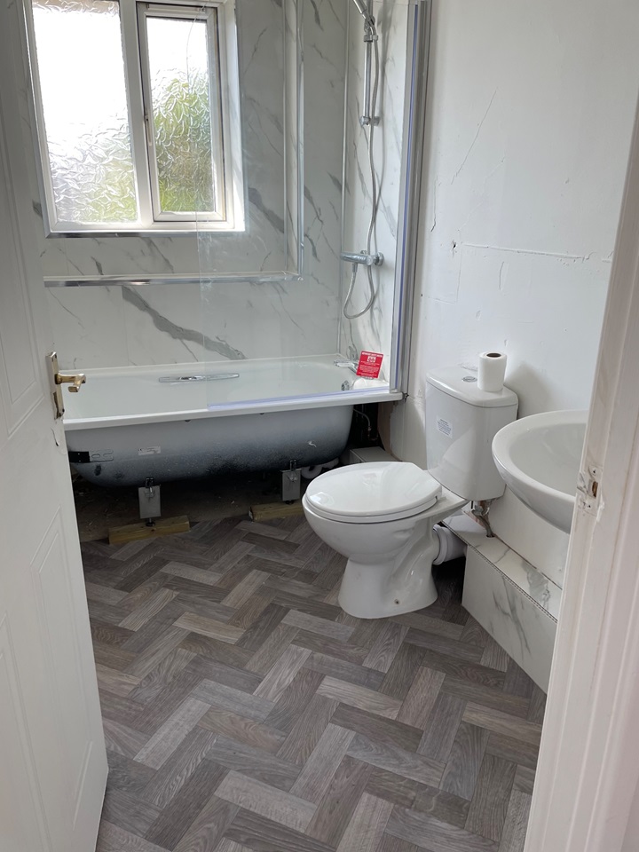 Swansea 2 Bed SemiDetached House, Morriston, SA6 To Rent Now for £