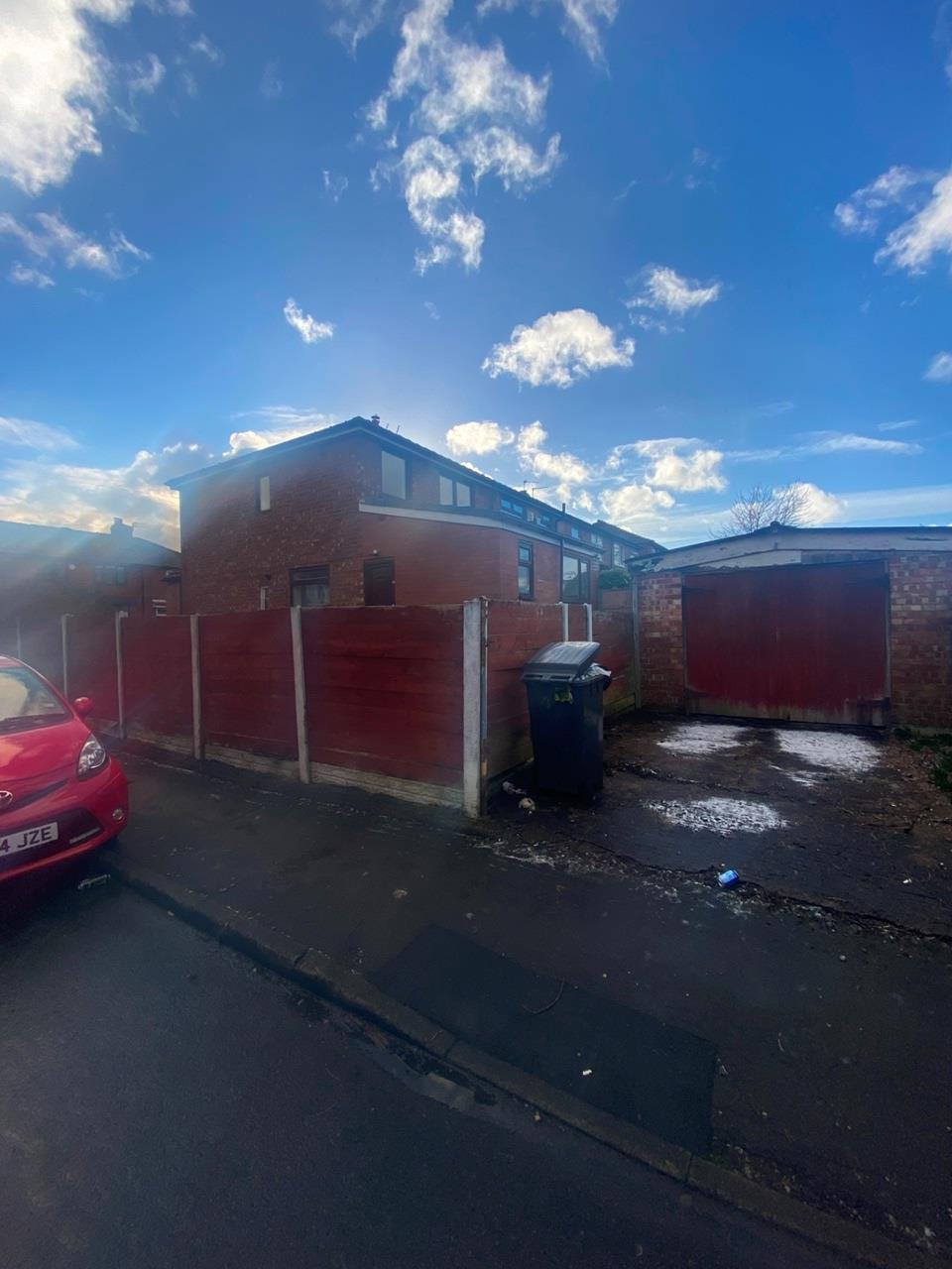 Droylsden, Manchester 3 Bed SemiDetached House, Waverley Crescent