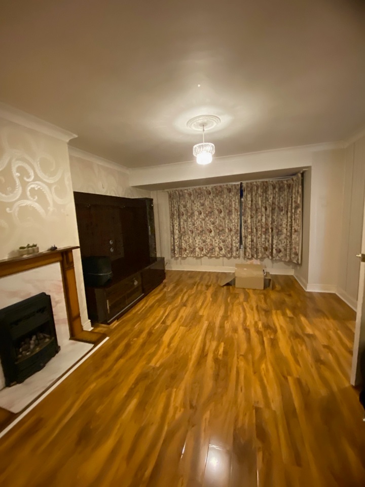 Burnham, Slough 3 Bed SemiDetached House, Opendale Road, SL1 To Rent Now for £1,900.00 p/m