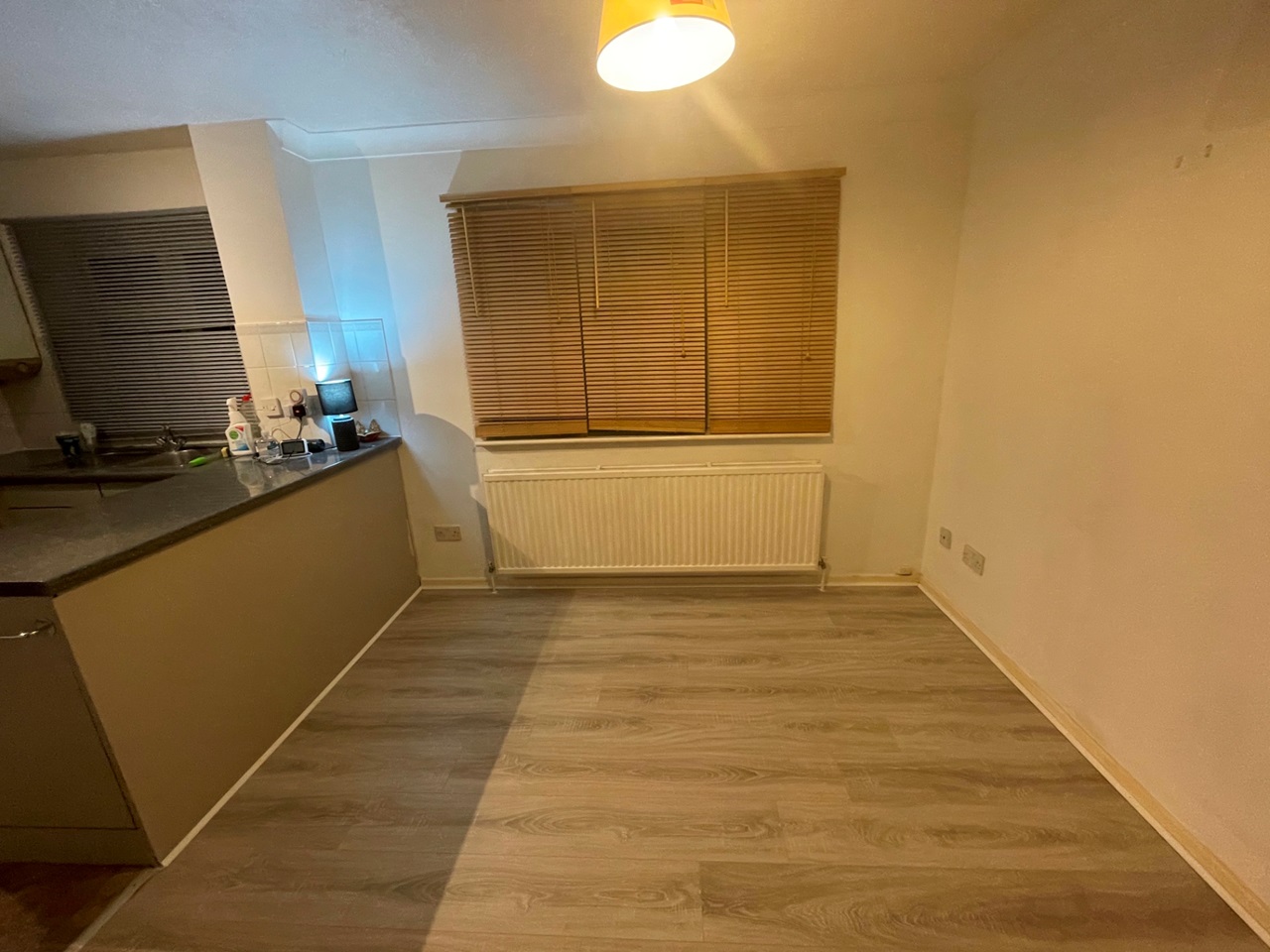 West Molesey 1 Bed SemiDetached House, Fox Way, KT8 To Rent