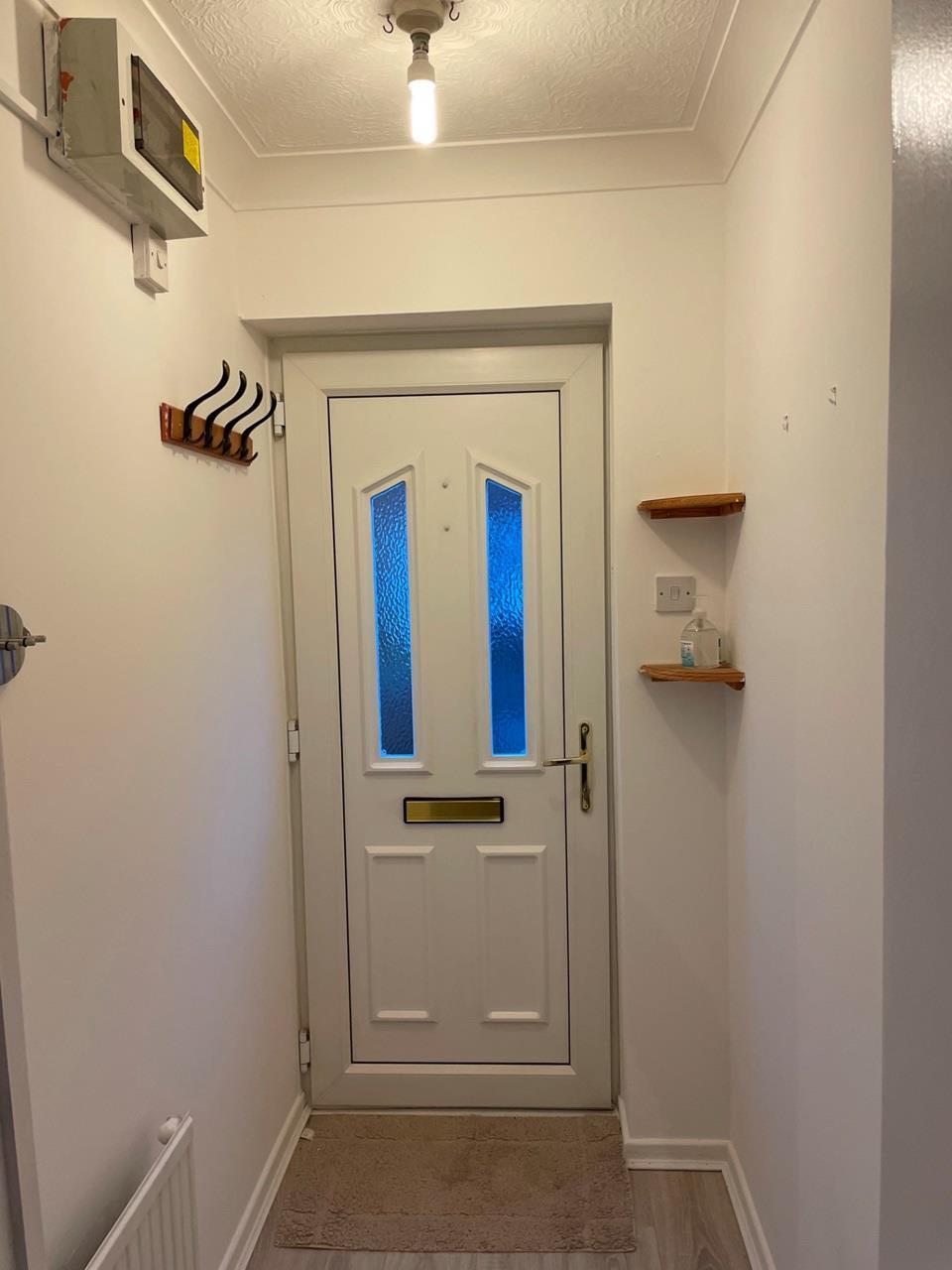 West Molesey 1 Bed SemiDetached House, Fox Way, KT8 To Rent Now for £1,250.00 p/m