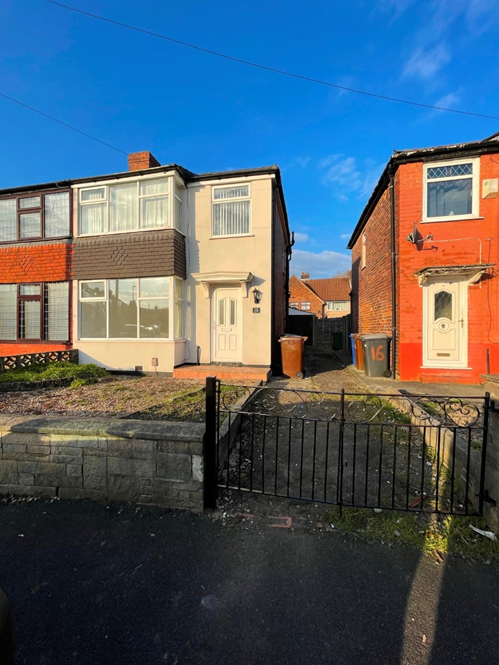 Droylsden, Manchester 3 Bed SemiDetached House, Sussex Drive, M43