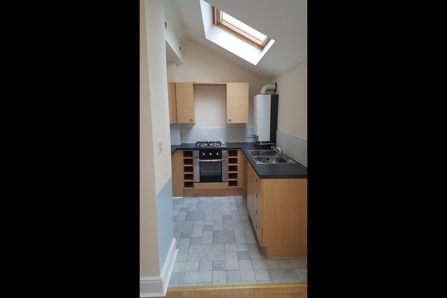 Hoylake 1 Bed Flat, Lake Rd, CH47 To Rent Now for £595.00 p/m