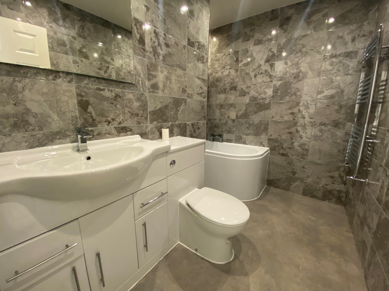 Westhoughton, Bolton 3 Bed Terraced House, Manchester Road, BL5 To