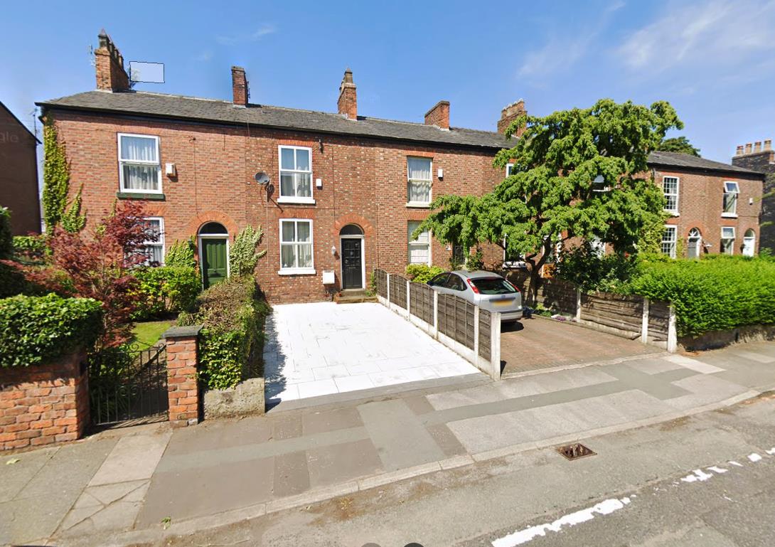 Stretford, Manchester 2 Bed Terraced House, Urmston Lane, M32 To
