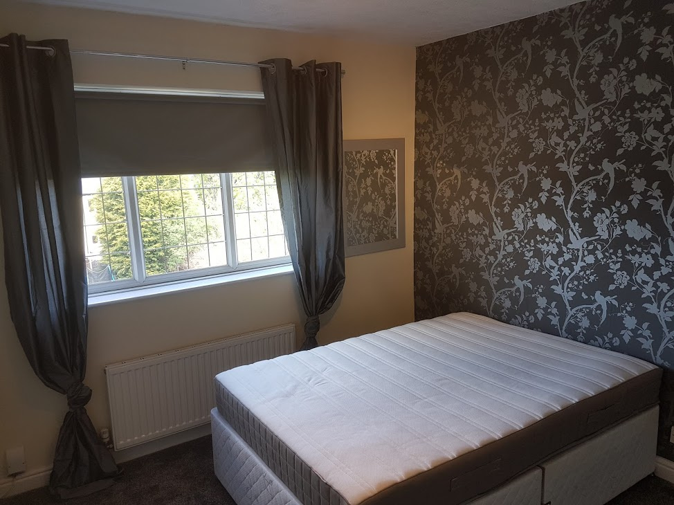 Huddersfield 3 Bed SemiDetached House, Dalton, HD5 To Rent Now for £975.00 p/m