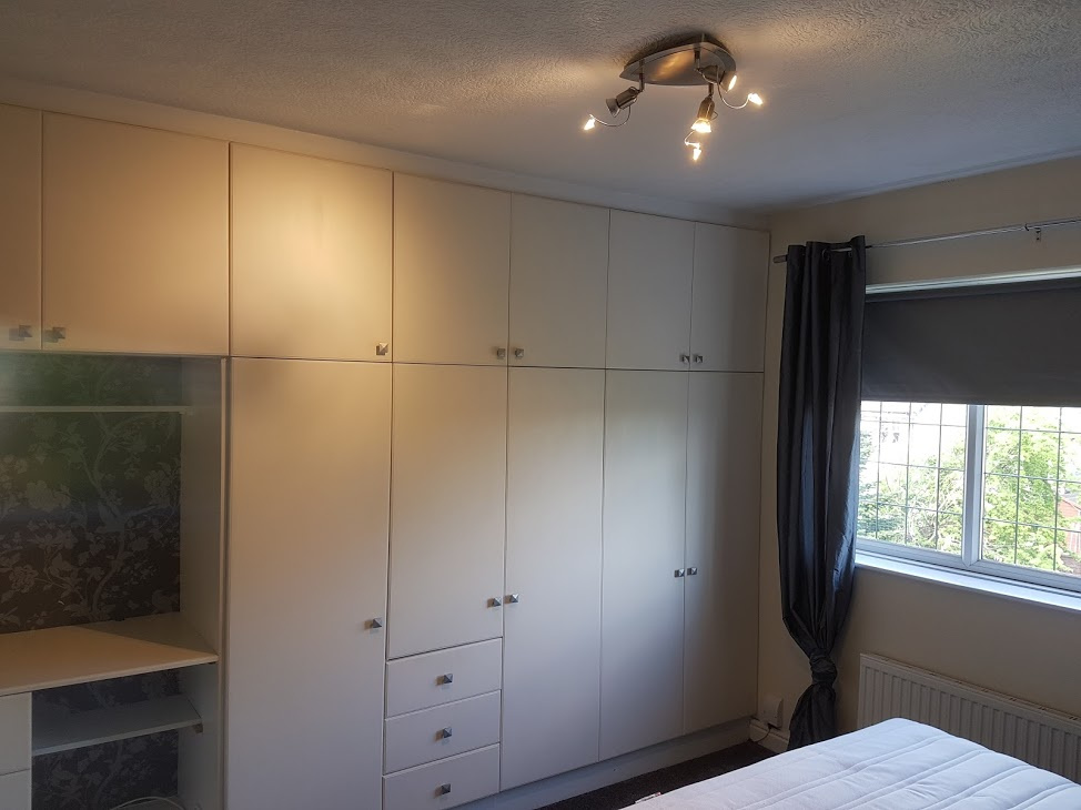 Huddersfield 3 Bed SemiDetached House, Dalton, HD5 To Rent Now for £975.00 p/m