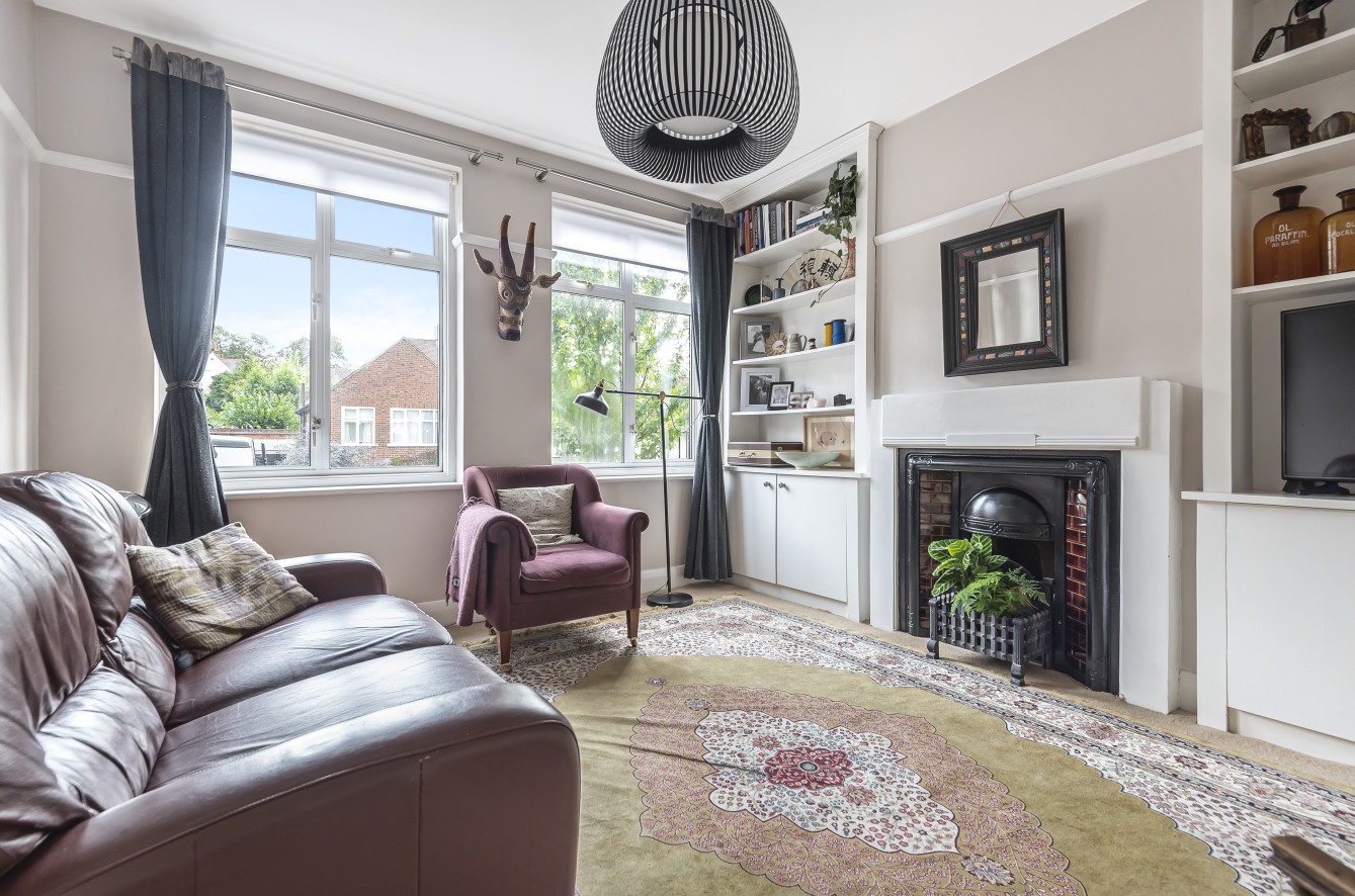 London 2 Bed Patterson Court, SE19 To Rent Now for £