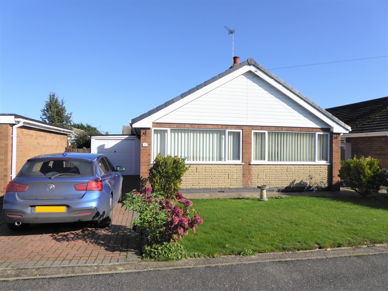Chapel St. Leonards 2 Bed Bungalow, Acacia Avenue, PE24 To Rent Now for £700.00 p/m