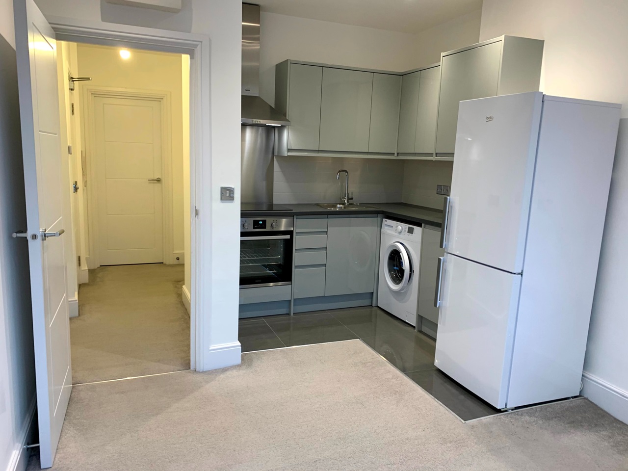 Wallington 2 Bed Flat, Woodcote Road, SM6 To Rent Now for £1,235.00 p/m