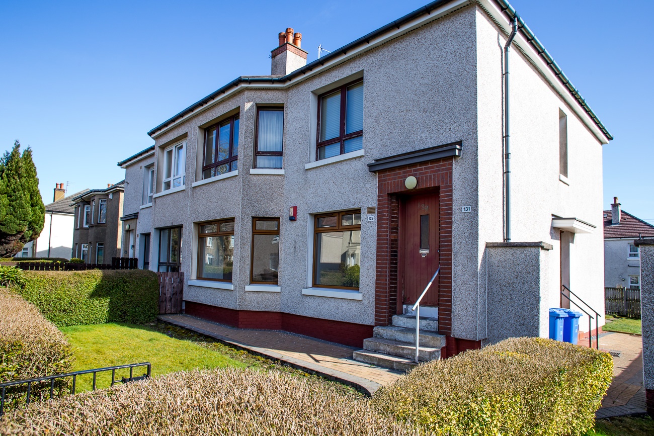 Glasgow 2 Bed Flat, Neilsland Oval, G53 To Rent Now for £1,040.00 p/m