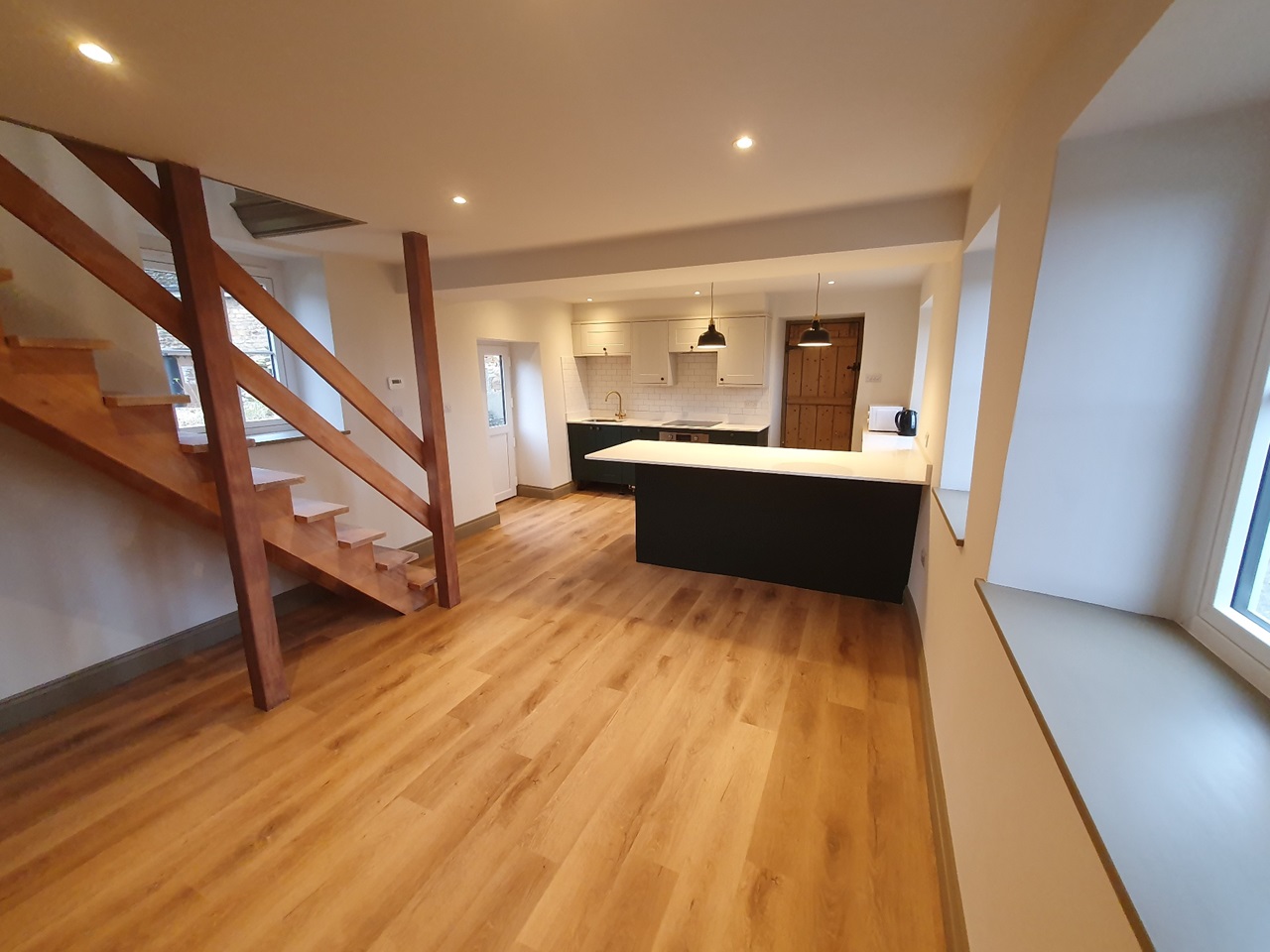 Gretton, Corby 2 Bed SemiDetached House, High Street, NN17 To Rent