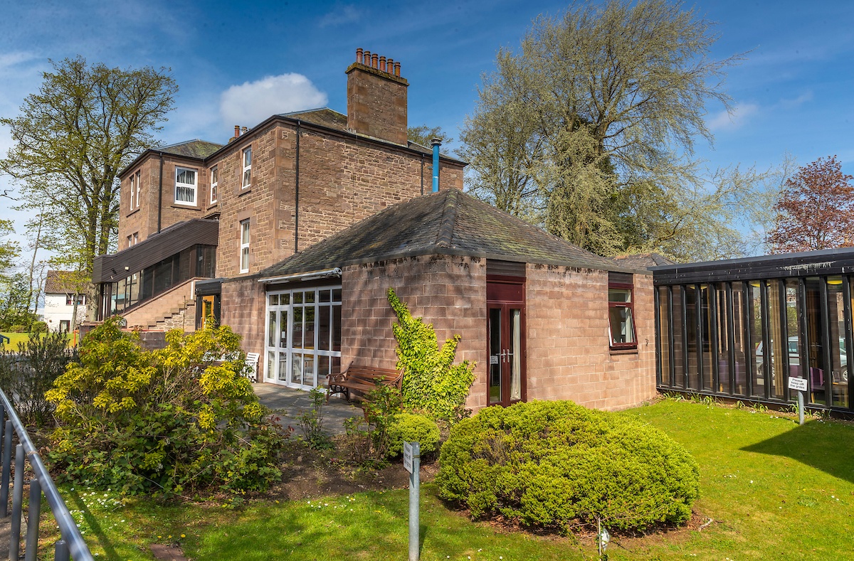 Forfar 1 Bed Flat, Kirkriggs Court, DD8 To Rent Now for £576.00 p/m