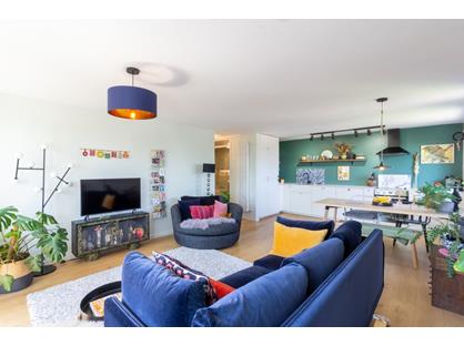 2 Bed Flat, Bloomfield Road, SE18