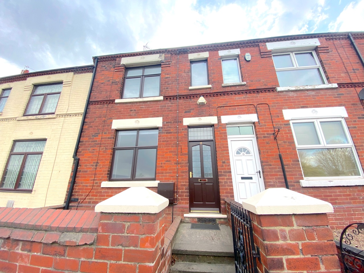 Warmsworth, Doncaster 3 Bed Terraced House, Edlington Lane, DN4 To