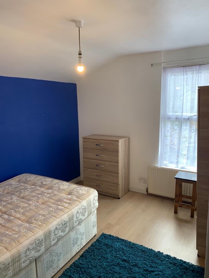 London 5 Bed Terraced House, Sheringham Avenue, E12 To Rent Now for