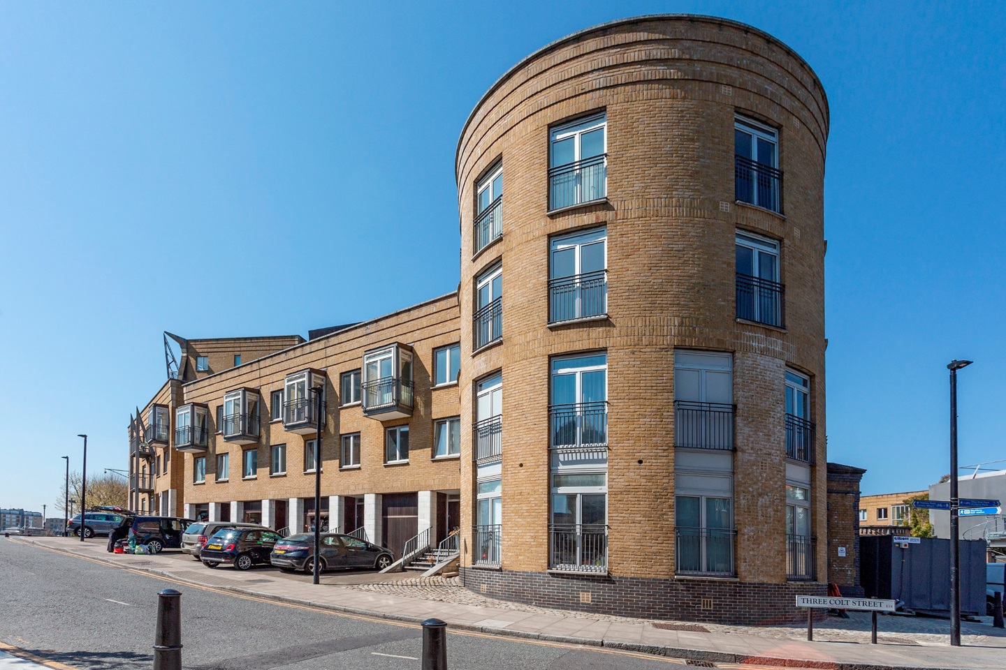 London 3 Bed Terraced House, Three Colt Street, E14 To Rent Now for