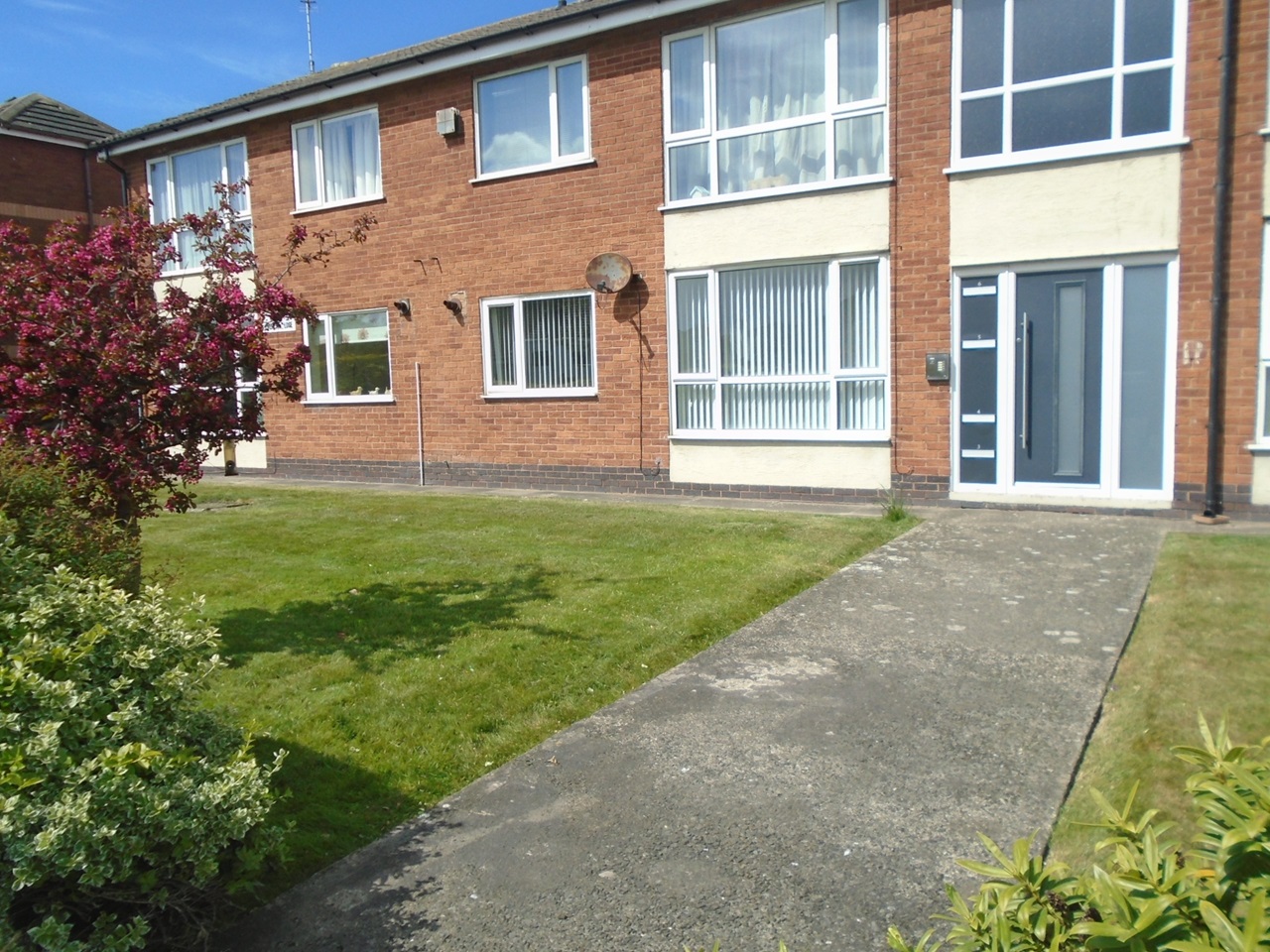 Lytham St. Annes 2 Bed Flat, Kilnhouse Lane, FY8 To Rent Now for £