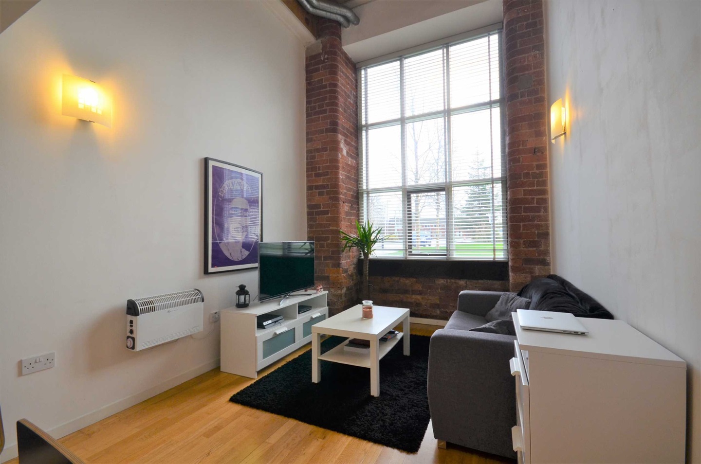 Reddish, Stockport 1 Bed Flat, Victoria Mill, SK5 To Rent Now for £