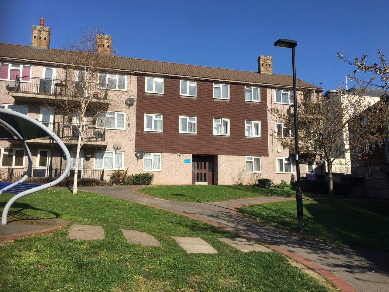 London 3 Bed Flat, Hanover Court, SE19 To Rent Now for £1,500.00 p/m