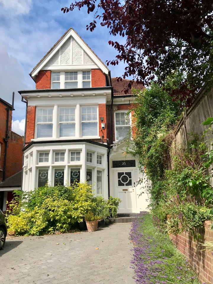 London 3 Bed Flat, Muswell Hill Road, N10 To Rent Now for £2,816.67 p/m