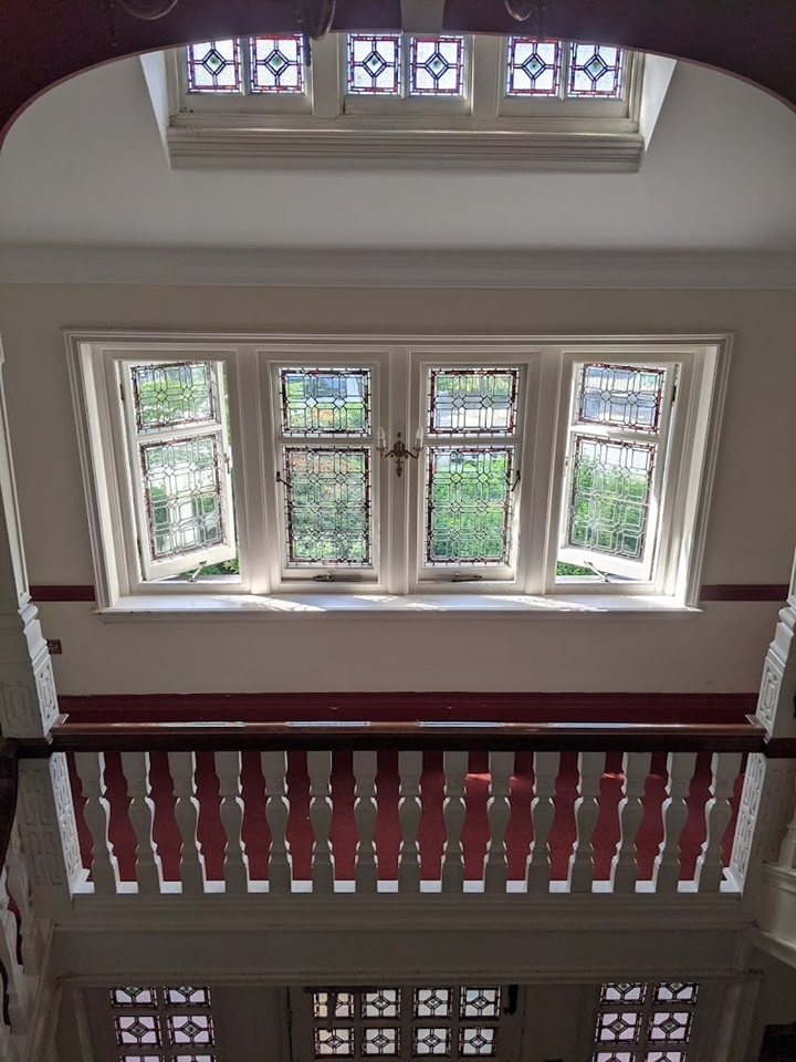 Surbiton Studio Flat, Shelley Court, KT6 To Rent Now for £1,200.00 p/m