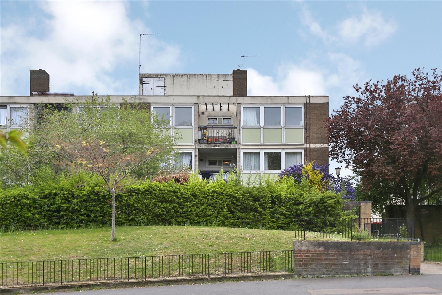 London 4 Bed Flat, Rowley Gardens, N4 To Rent Now for £1,900.00 p/m