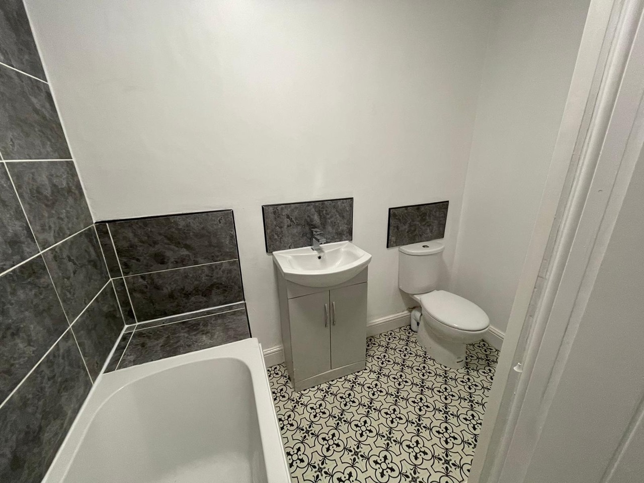 Brighouse 3 Bed Terraced House, Marion Street, HD6 To Rent Now for