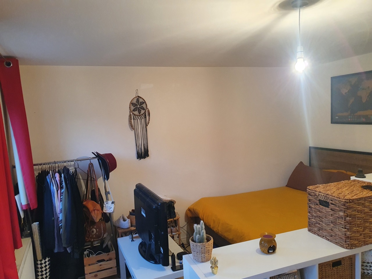 Basingstoke Studio Flat, Englefield Way, RG24 To Rent Now for £875.