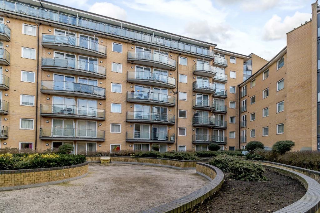 Feltham 2 Bed Flat, Berberis House, TW13 To Rent Now for £1,295.00 p/m
