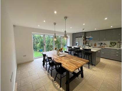 5 Bed Semi-Detached House, Ambleside Drive, OX3