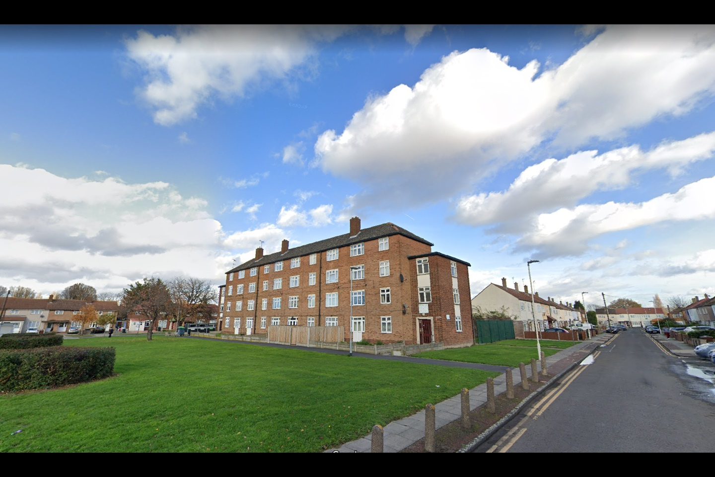 Barking 1 Bed Flat, Endeavour Way, IG11 To Rent Now for £949.00 p/m