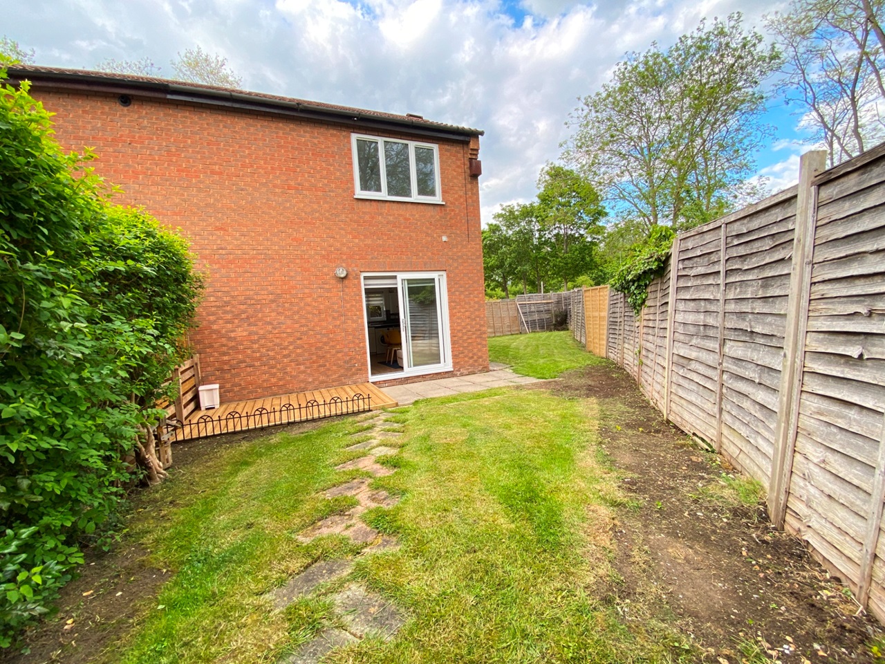 Giffard Park, Milton Keynes 2 Bed End Terrace, Kimbolton Court, MK14