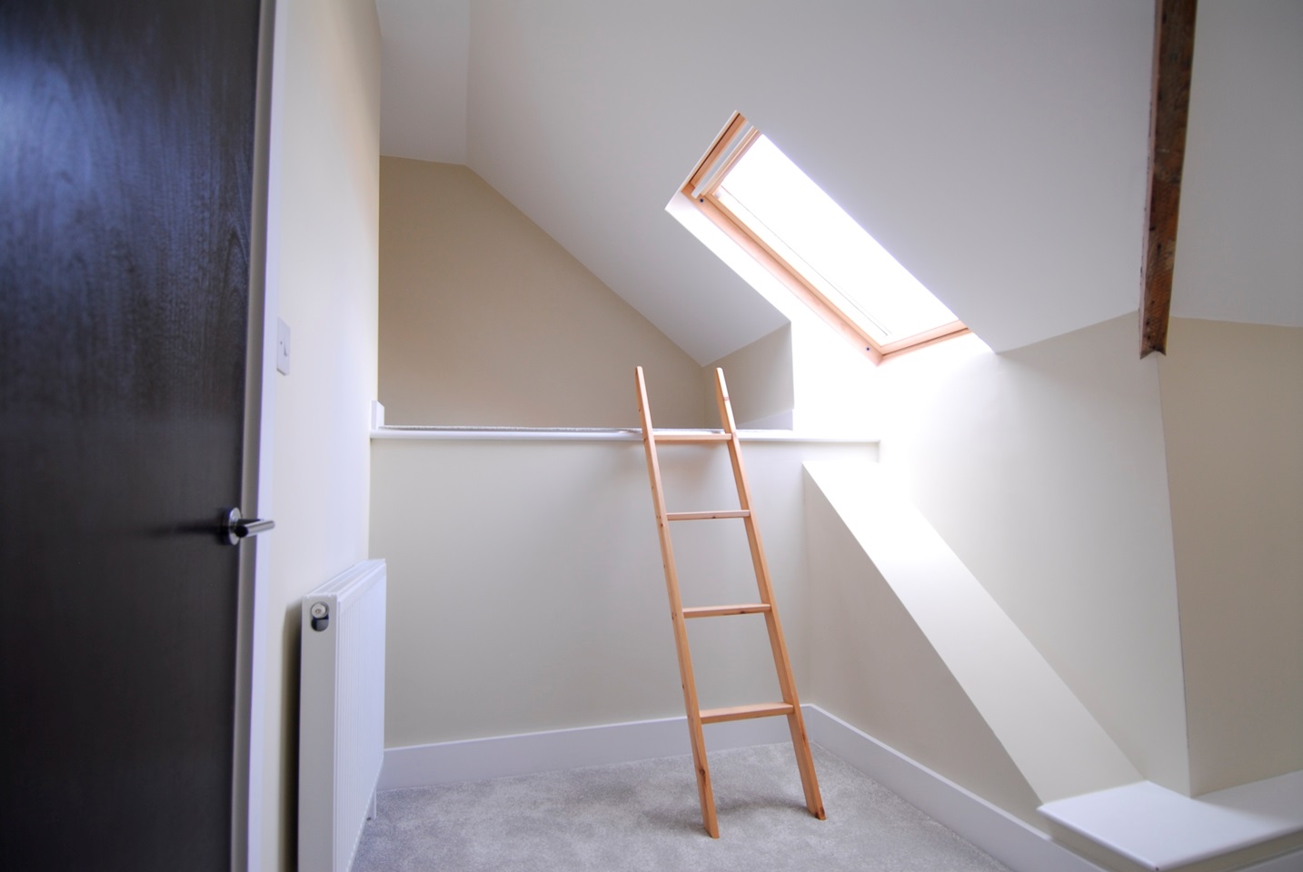 London 2 Bed Flat, Filey Avenue, N16 To Rent Now for £1,995.00 p/m