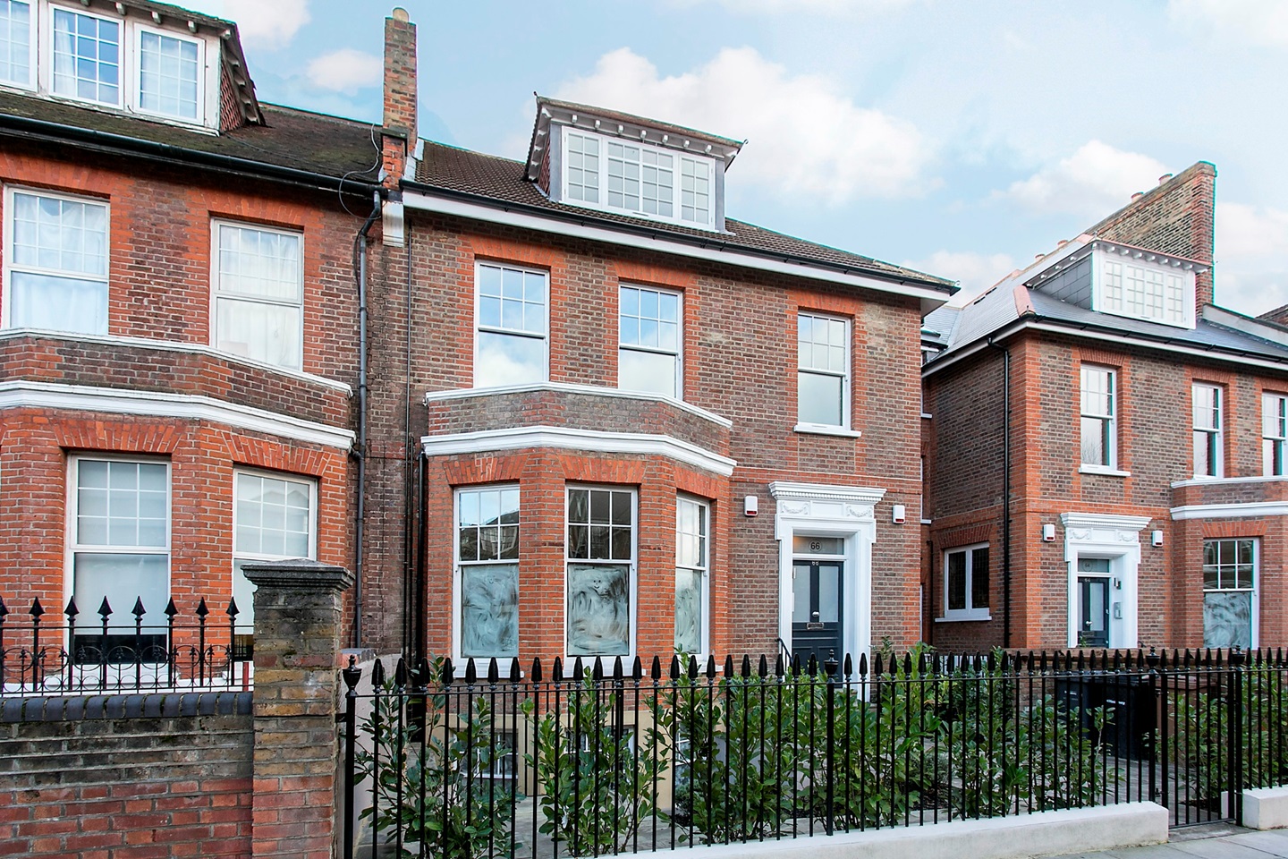 London 2 Bed Flat, Filey Avenue, N16 To Rent Now for £1,995.00 p/m