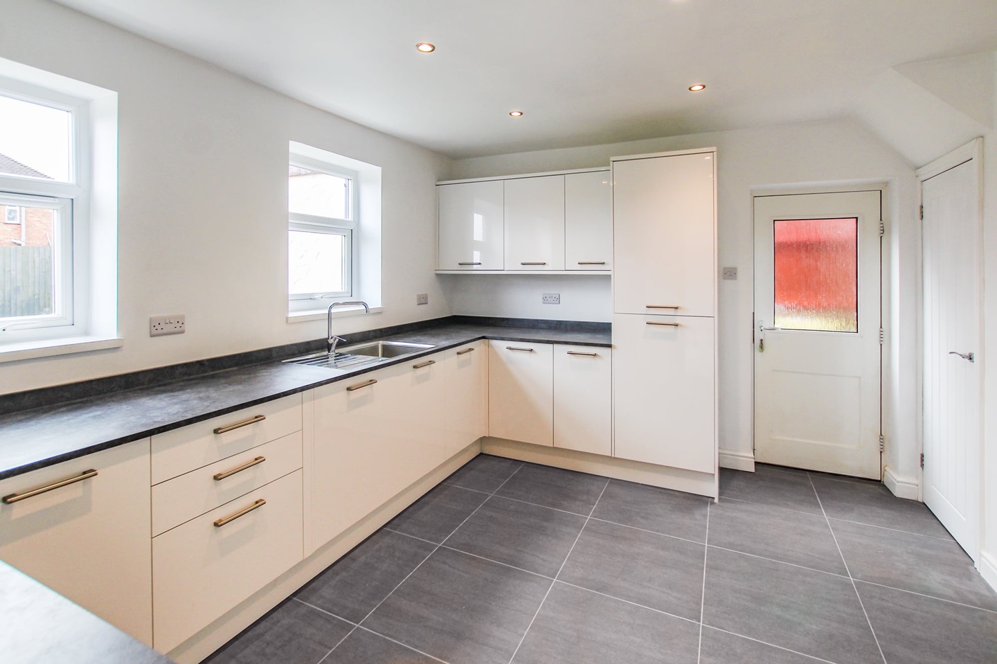 Loscoe, Heanor 3 Bed SemiDetached House, Wilson Avenue, DE75 To