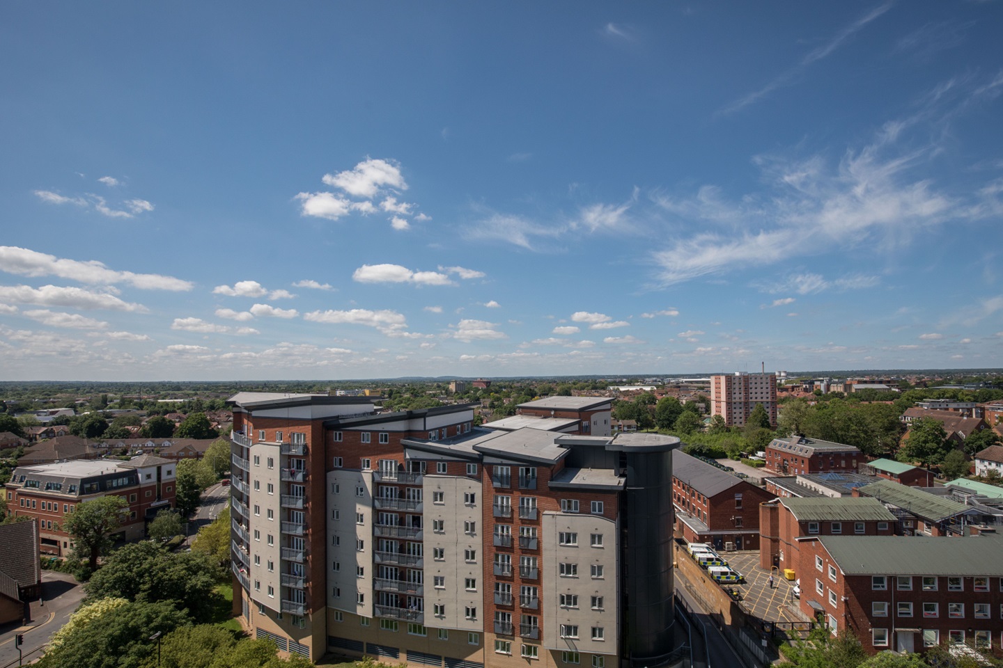 Slough 2 Bed Flat, Windsor Road, SL1 To Rent Now for £1,850.00 p/m