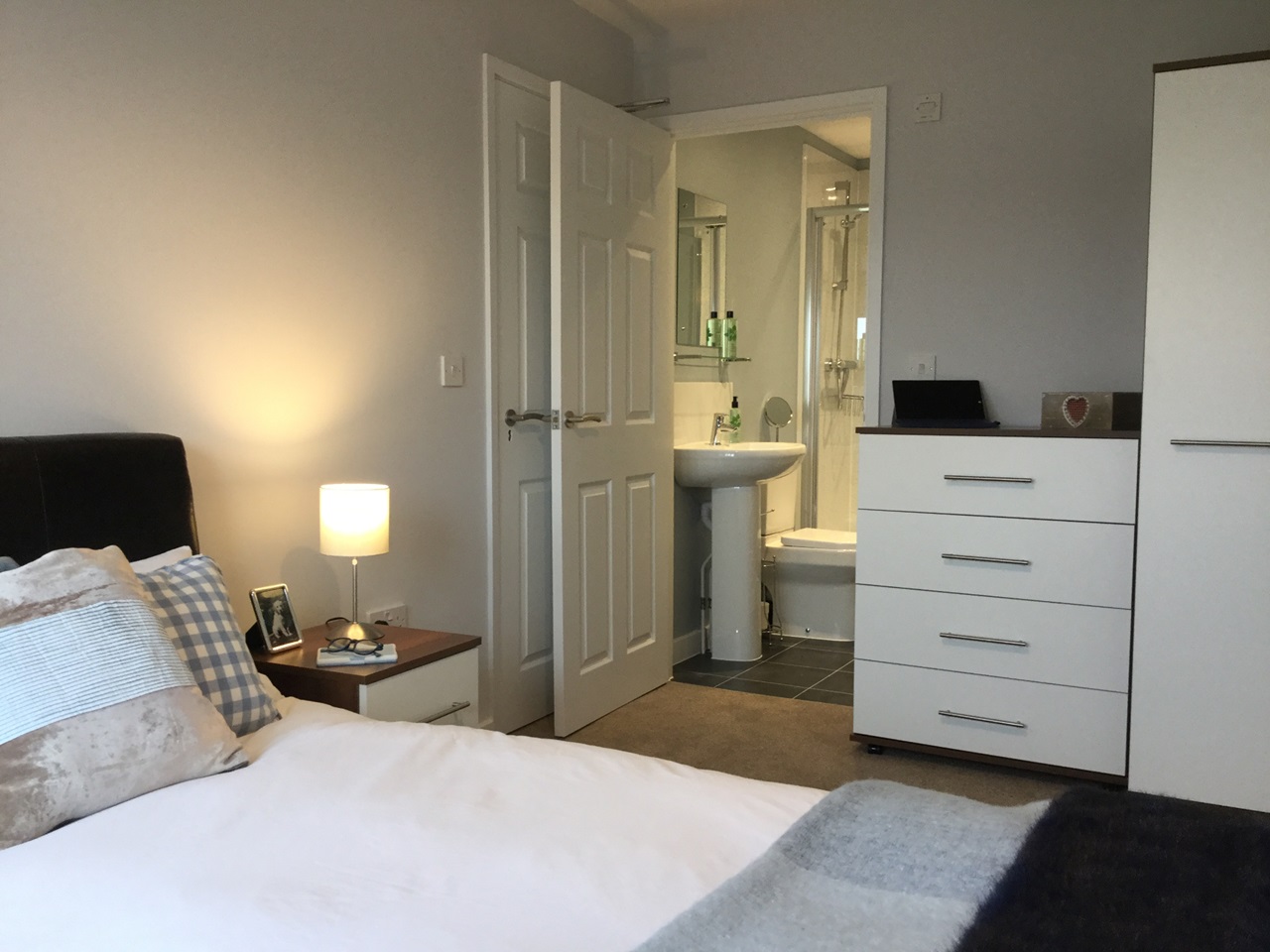 Cherry Hinton, Cambridge Room in a Shared House, High Street, CB1