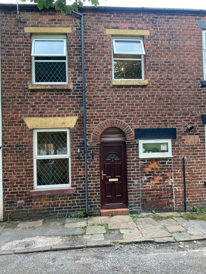 Adlington, Chorley 2 Bed Terraced House, Cemetery View, PR7 To Rent