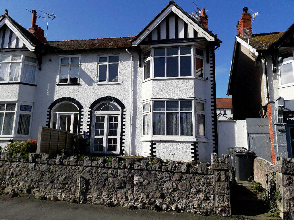 Rhos On Sea, Colwyn Bay 2 Bed Flat, Colwyn Avenue, LL28 To Rent Now