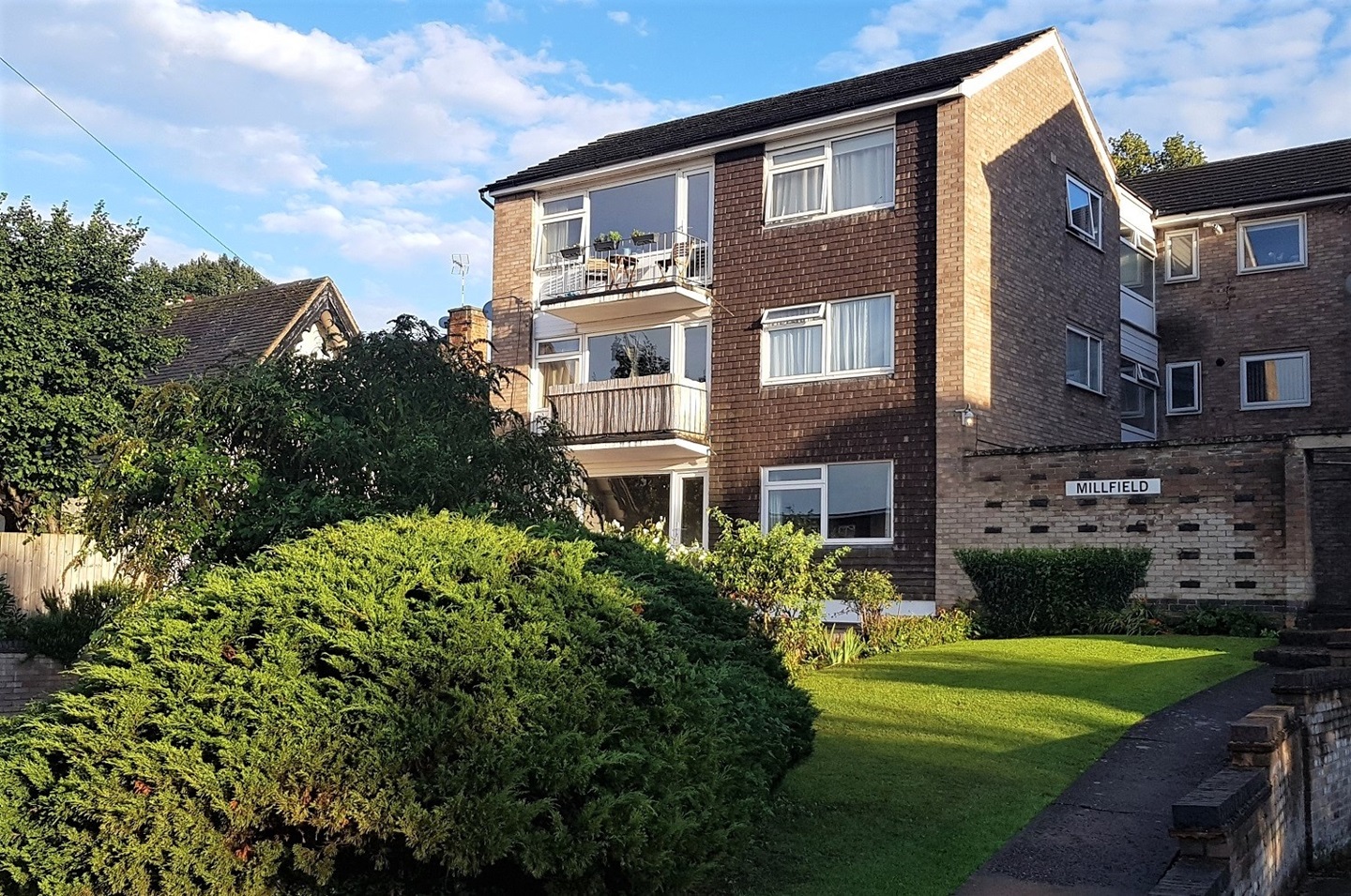 Leamington Spa 2 Bed Flat, Leam Terrace, CV31 To Rent Now for £820.