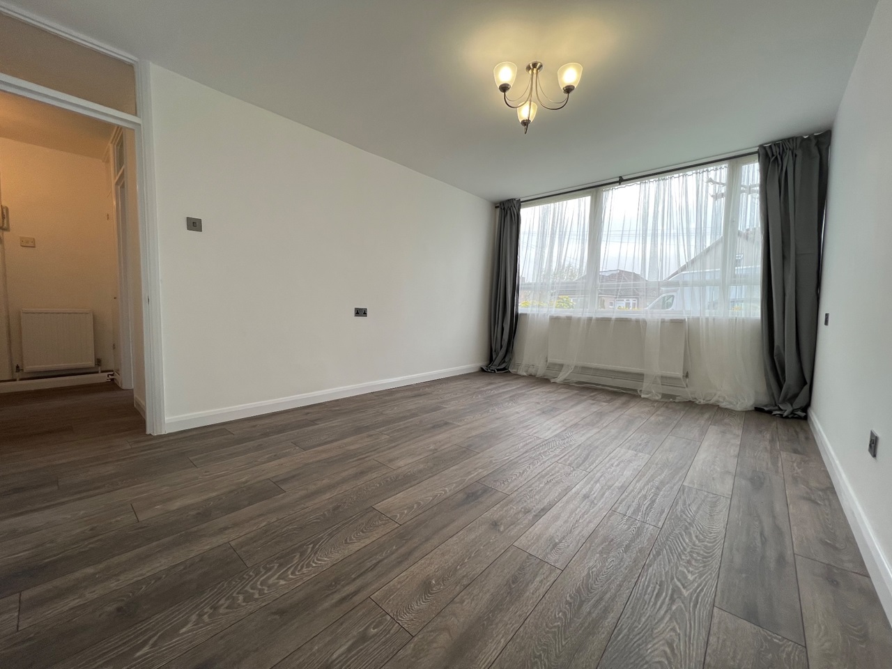 Rainham 1 Bed Flat, Lower Mardyke Avenue, RM13 To Rent Now for £1,200.00 p/m