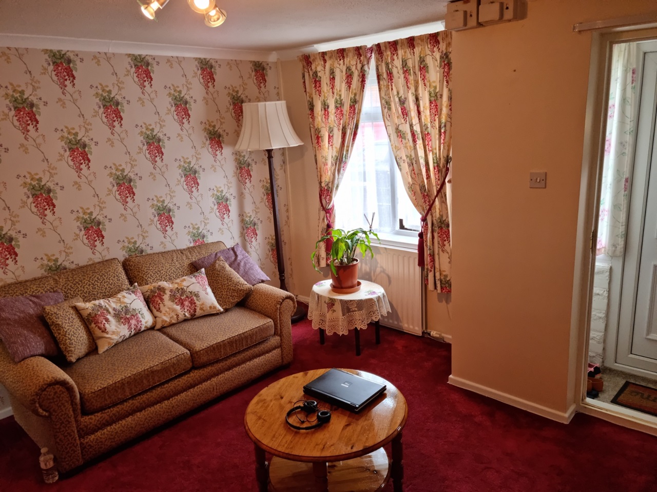Highbridge 2 Bed SemiDetached House, Grange Avenue, TA9 To Rent