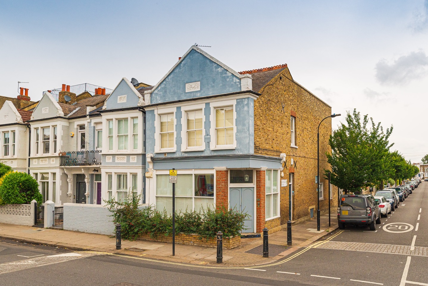 London 2 Bed Flat, Munster Road, SW6 To Rent Now for £2,058.33 p/m