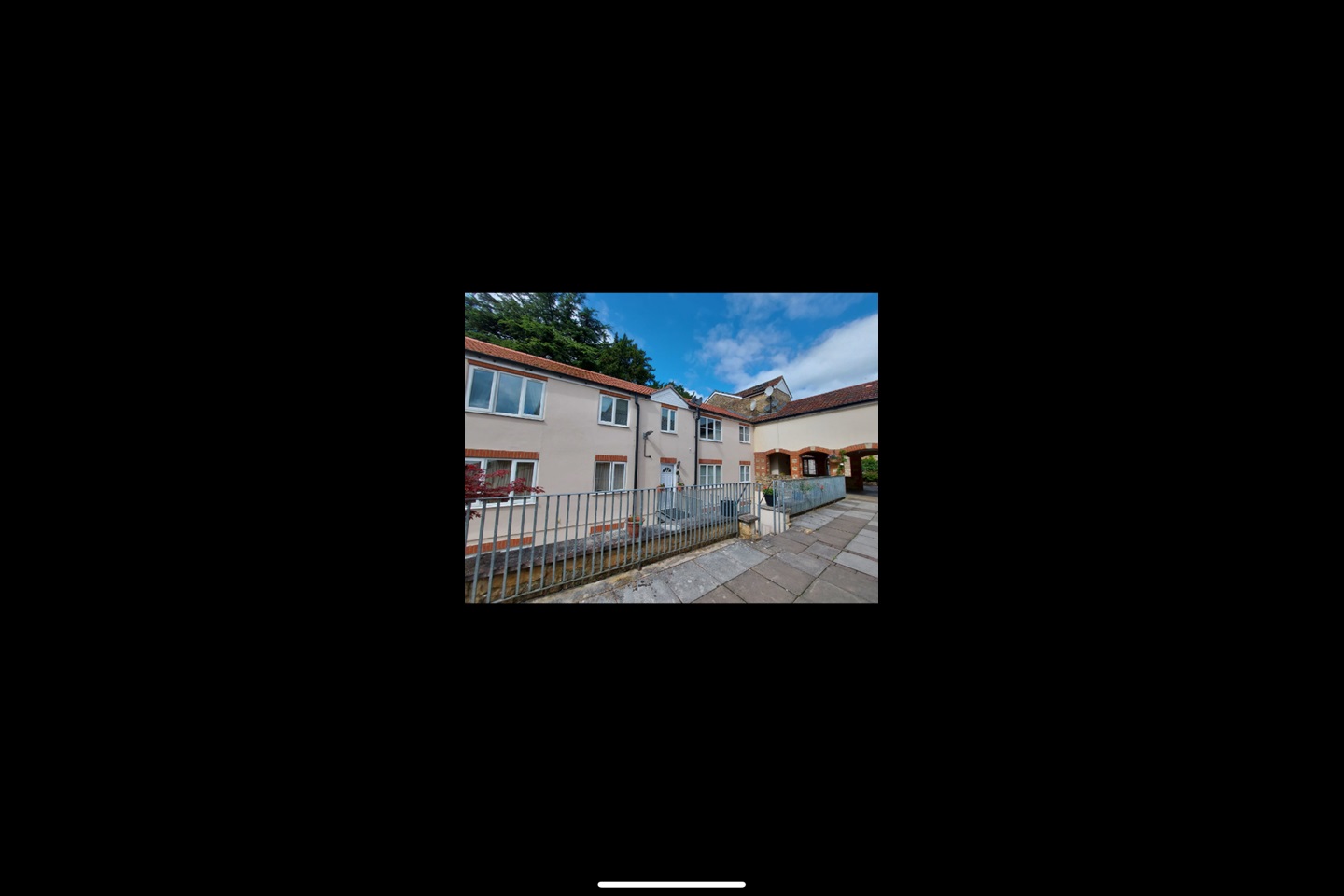 Bruton 1 Bed Flat, Vineys Yard, BA10 To Rent Now for £725.00 p/m