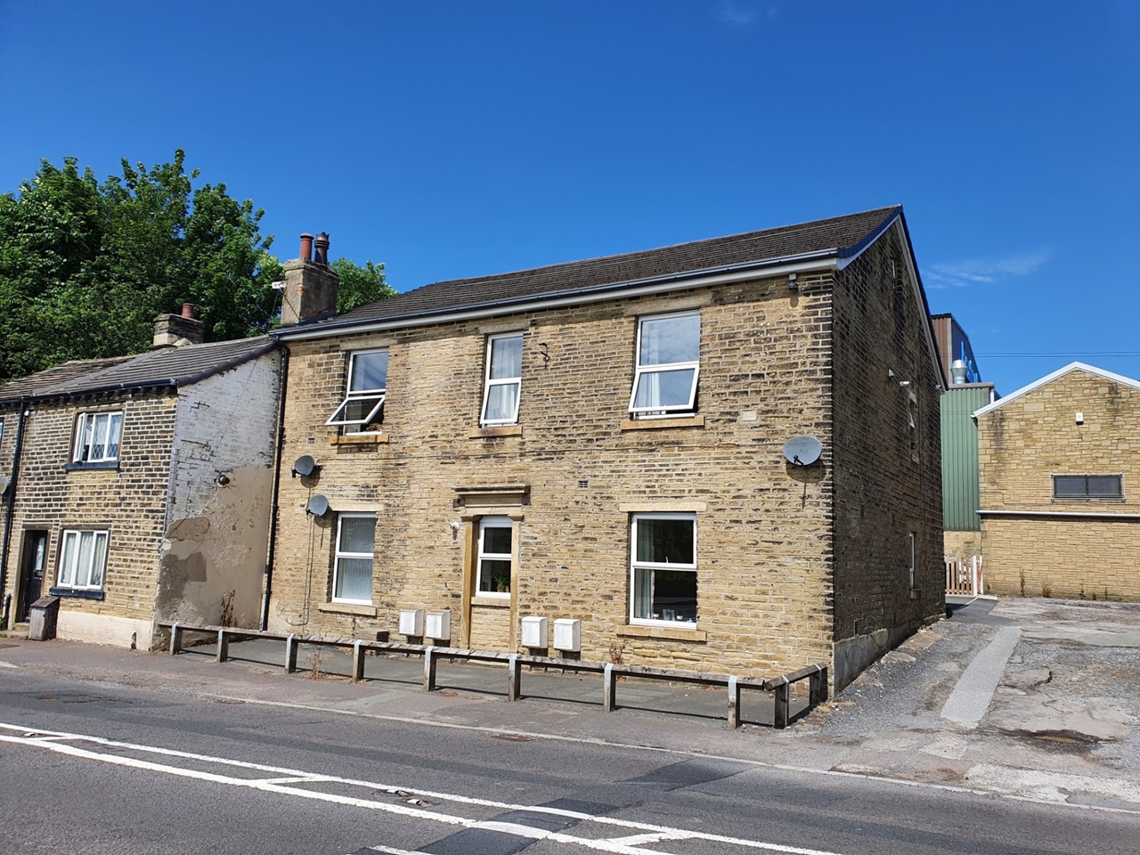 Sowerby Bridge 2 Bed Flat, Burnley Road, HX6 To Rent Now for £655.00 p/m