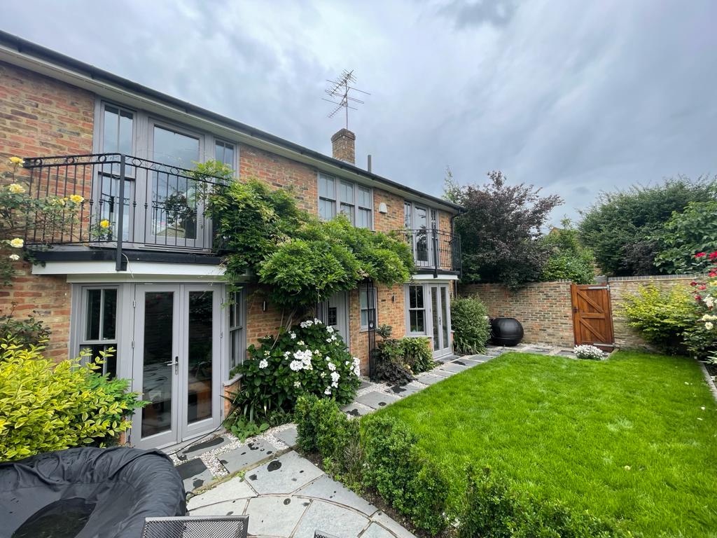 Thames Ditton 3 Bed Detached House, Rear Of 311 High Street, KT7