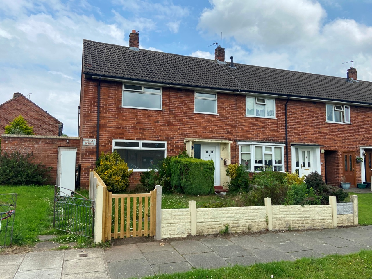 Wirral 3 Bed SemiDetached House, Kingsley Avenue, CH62 To Rent Now for £795.00 p/m