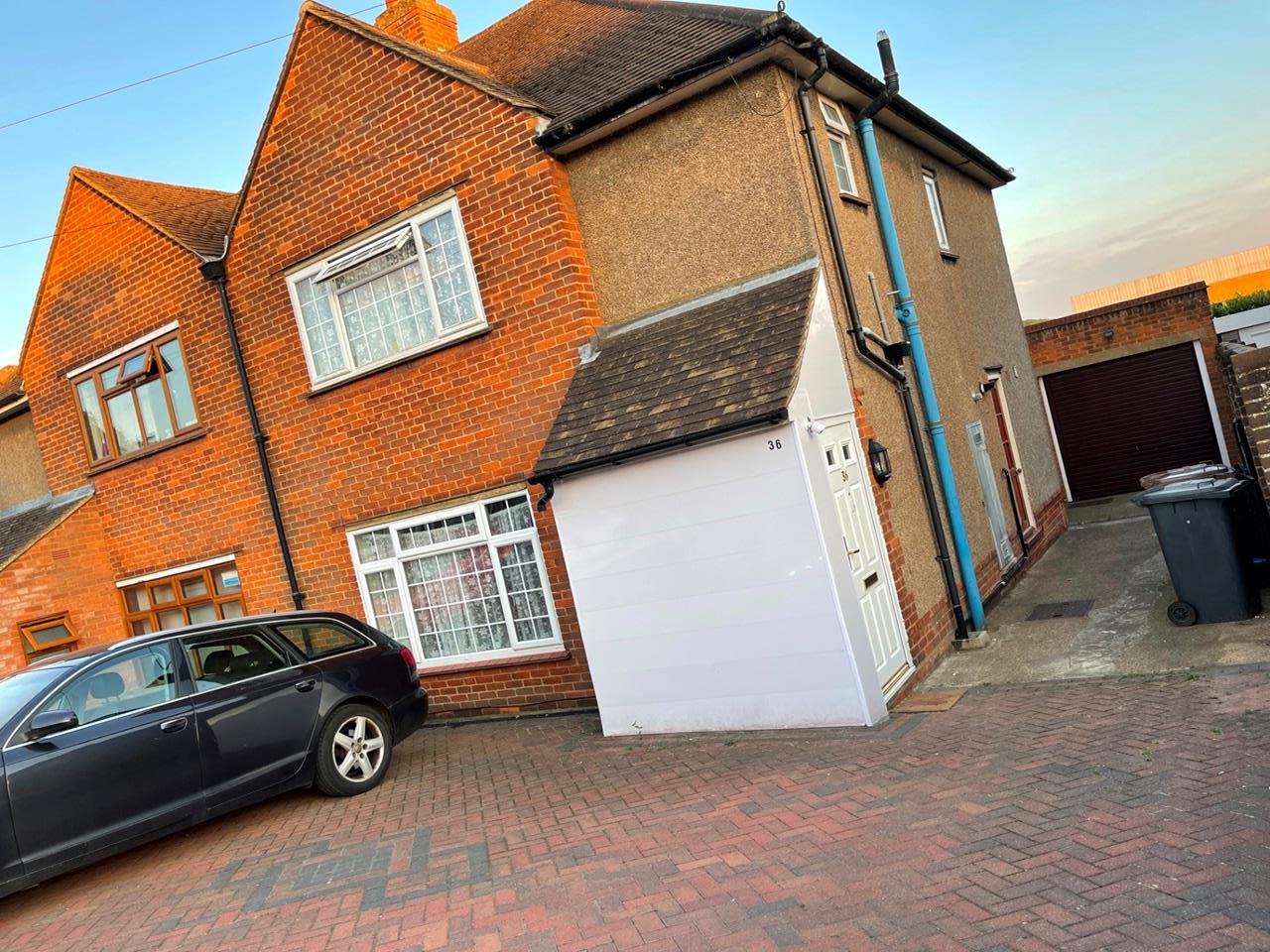 Luton 3 Bed SemiDetached House, Bushmead Road, LU2 To Rent Now for